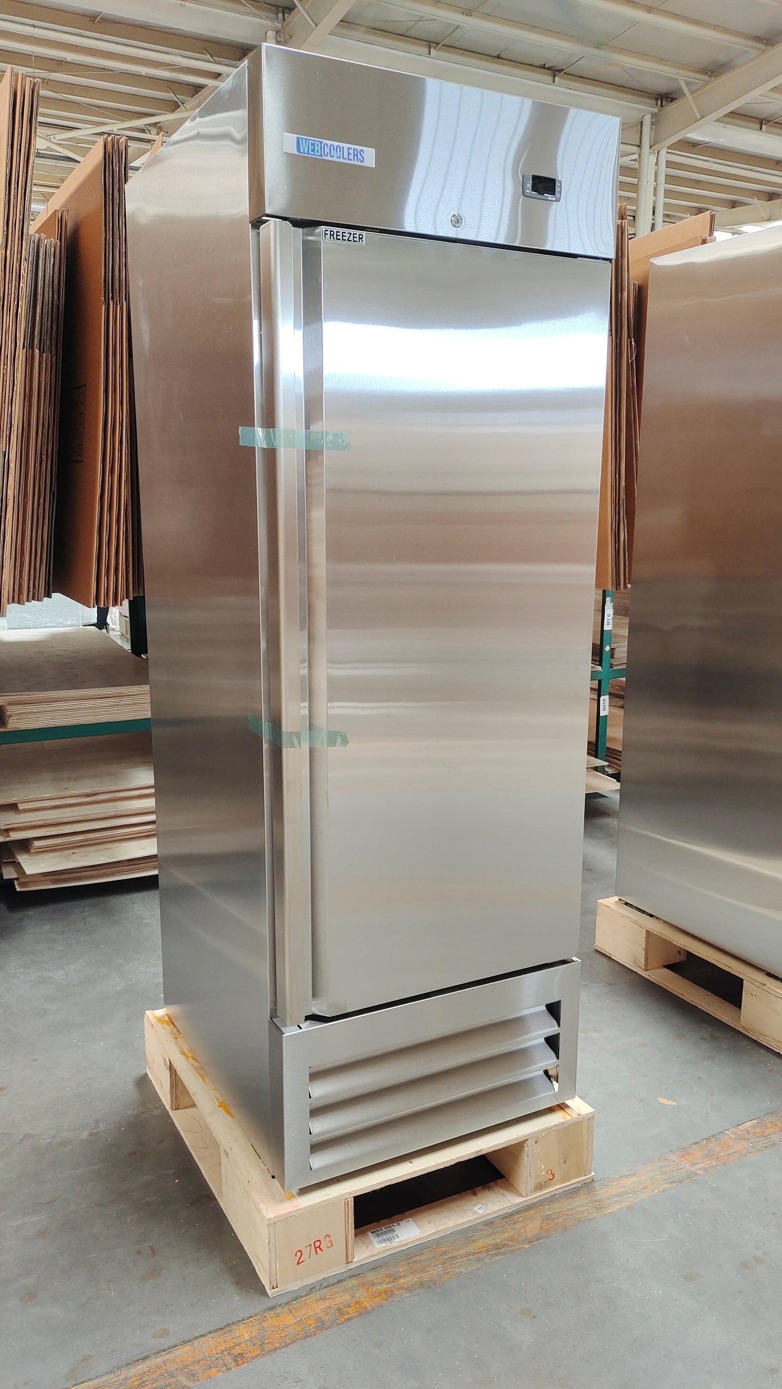 RI-27F Compact Commercial Refrigerator