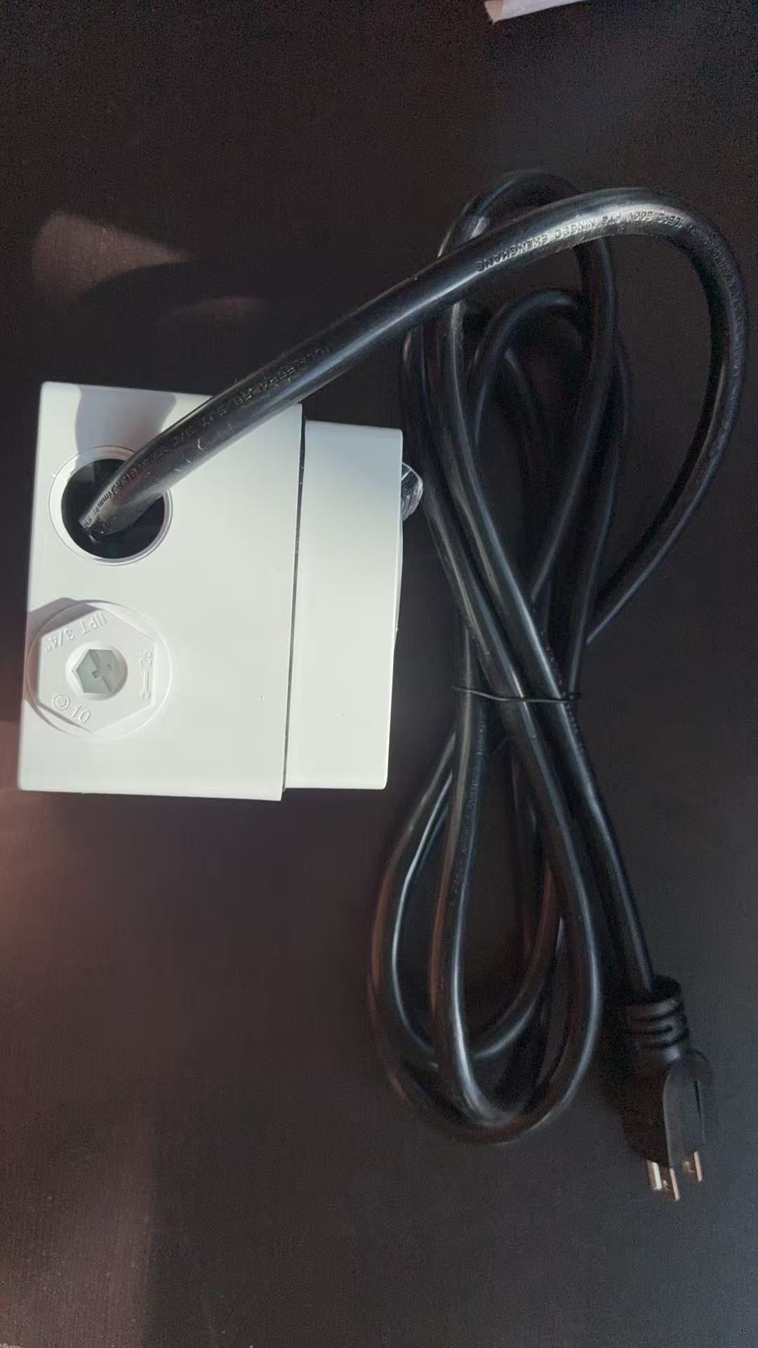 30A 110V 60Hz power adapter cord with 5-30R socket to 5-15P plug for safe electric connection.