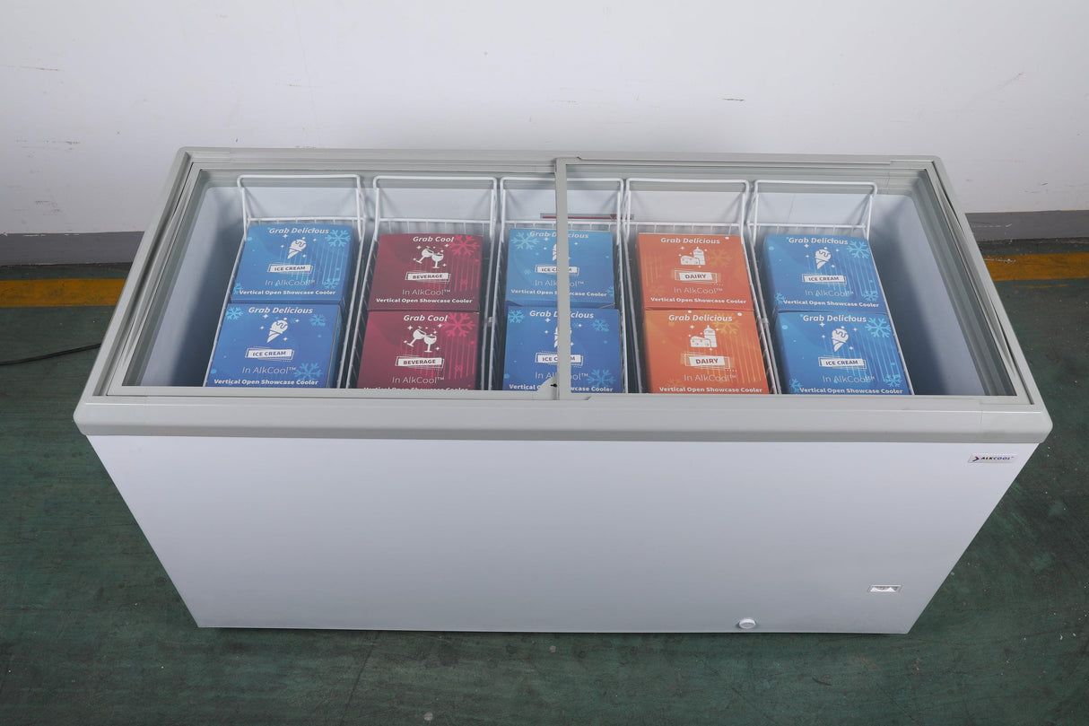 Efficient chest freezer with R290 refrigerant for commercial use