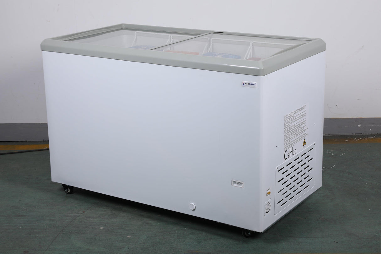 NAFCOOL FDF16CF horizontal freezer with smooth finish and eco cooling