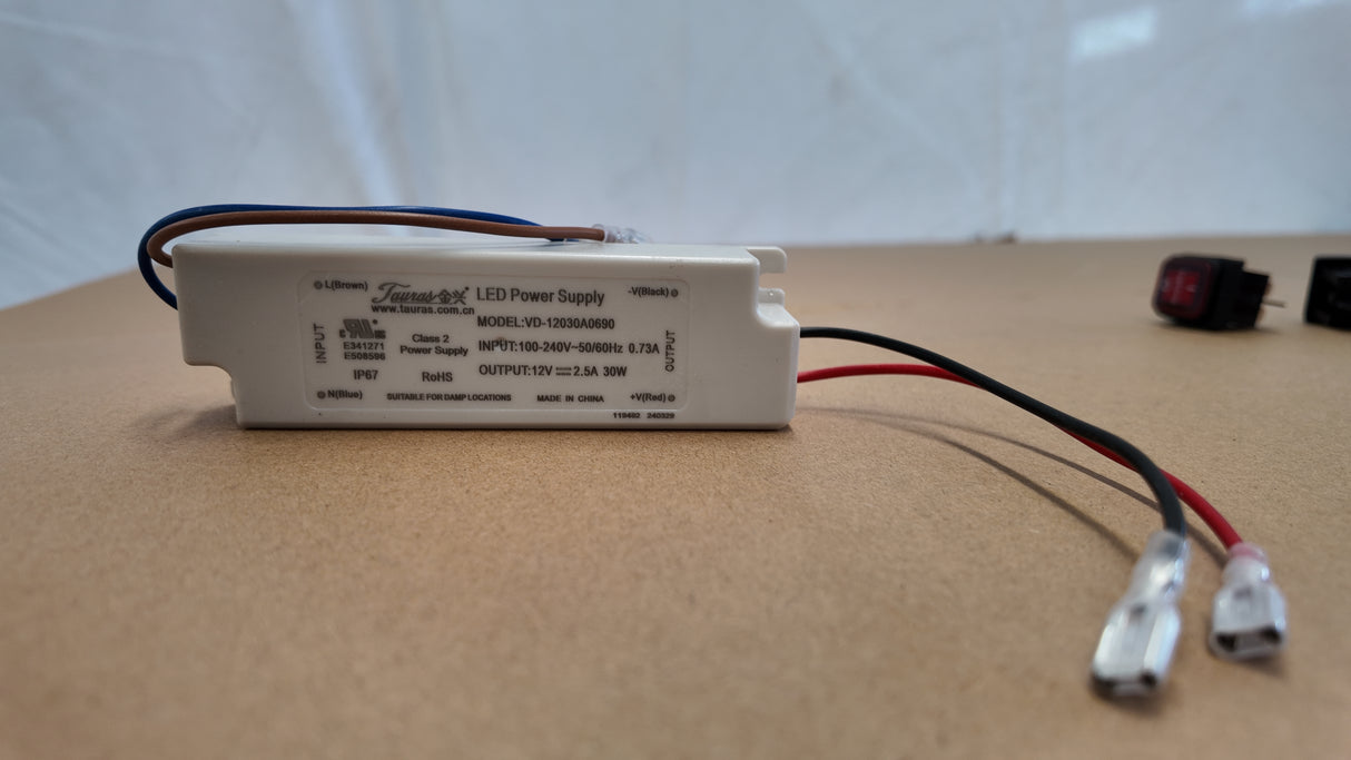 Tauras 30W transformer power supply
