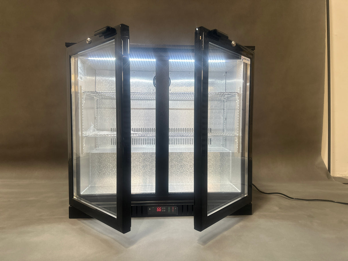 Temperature dial and NEMA 5-15P plug for ALKCOOL freestanding refrigerator