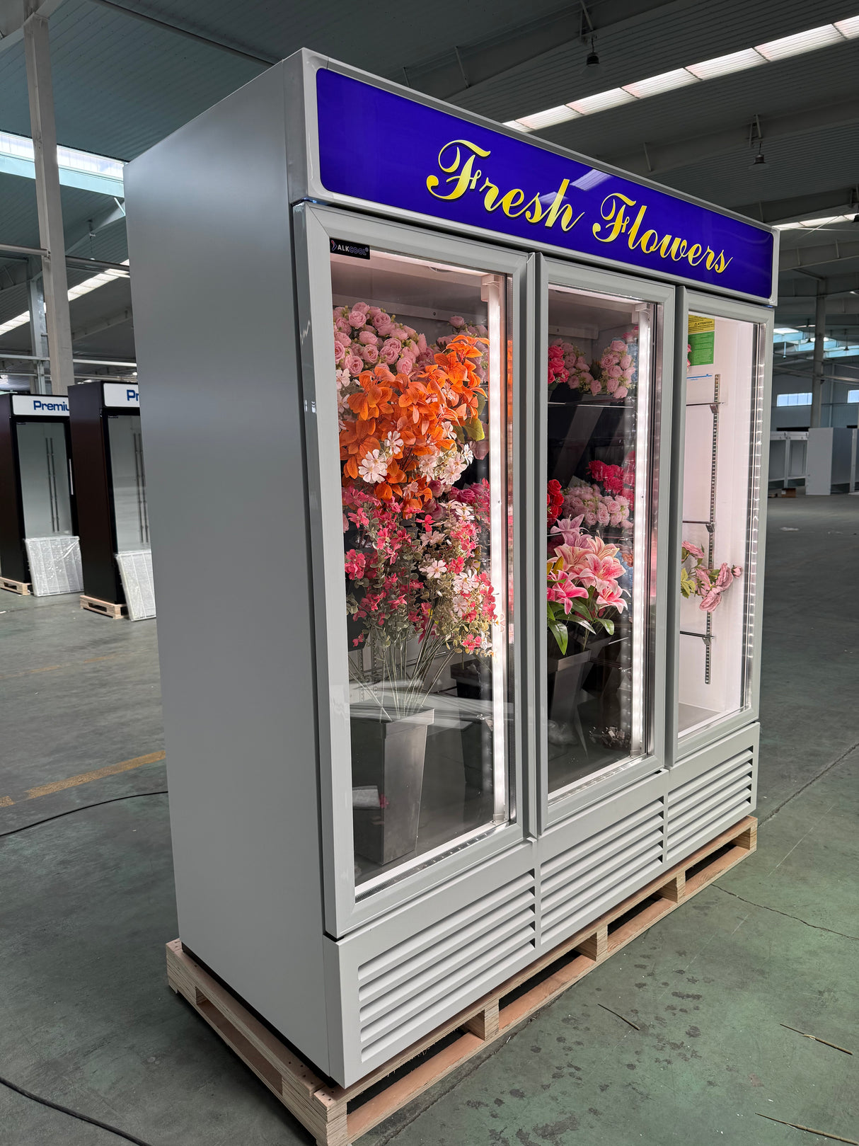 Digital thermostat panel for floral case temperature adjustment