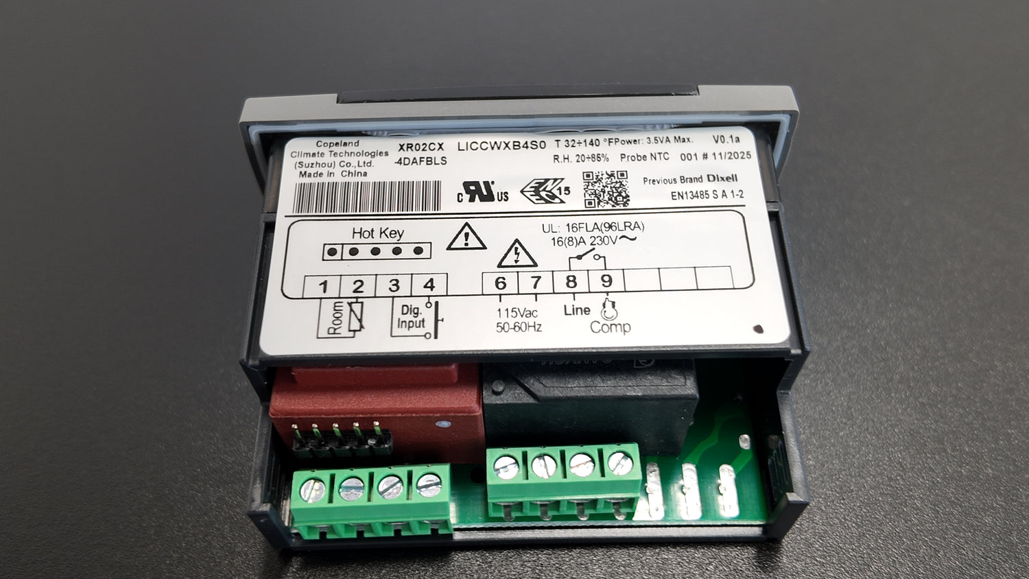 Dixell XR02CX 4dafbls 120V Digital Thermostat Controller