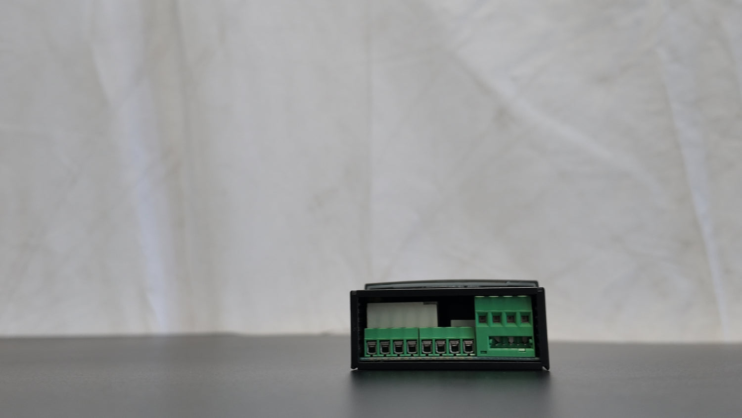 Dixell XR02CX 4dafbls 120V Digital Thermostat Controller